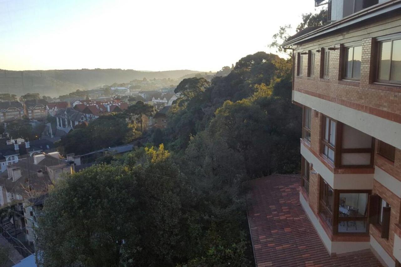 Belo Apartamento E Completo No Centro Com Vista Gramado Bagian luar foto